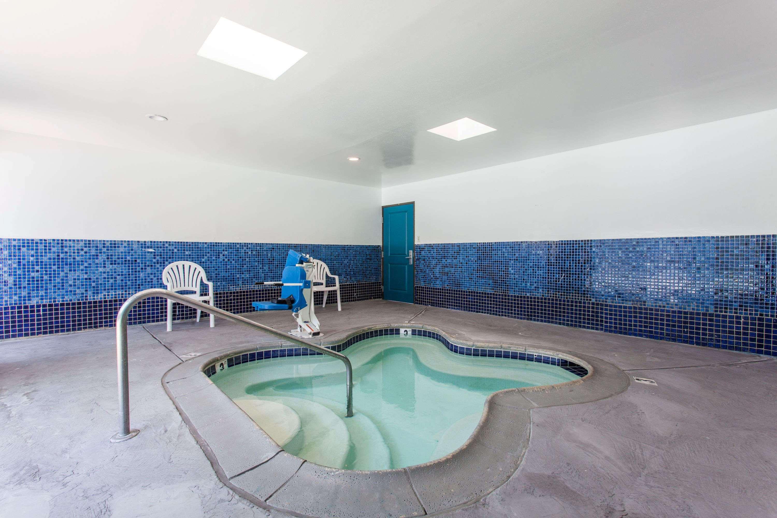 Days Inn By Wyndham San Diego-East/El Cajon Bagian luar foto