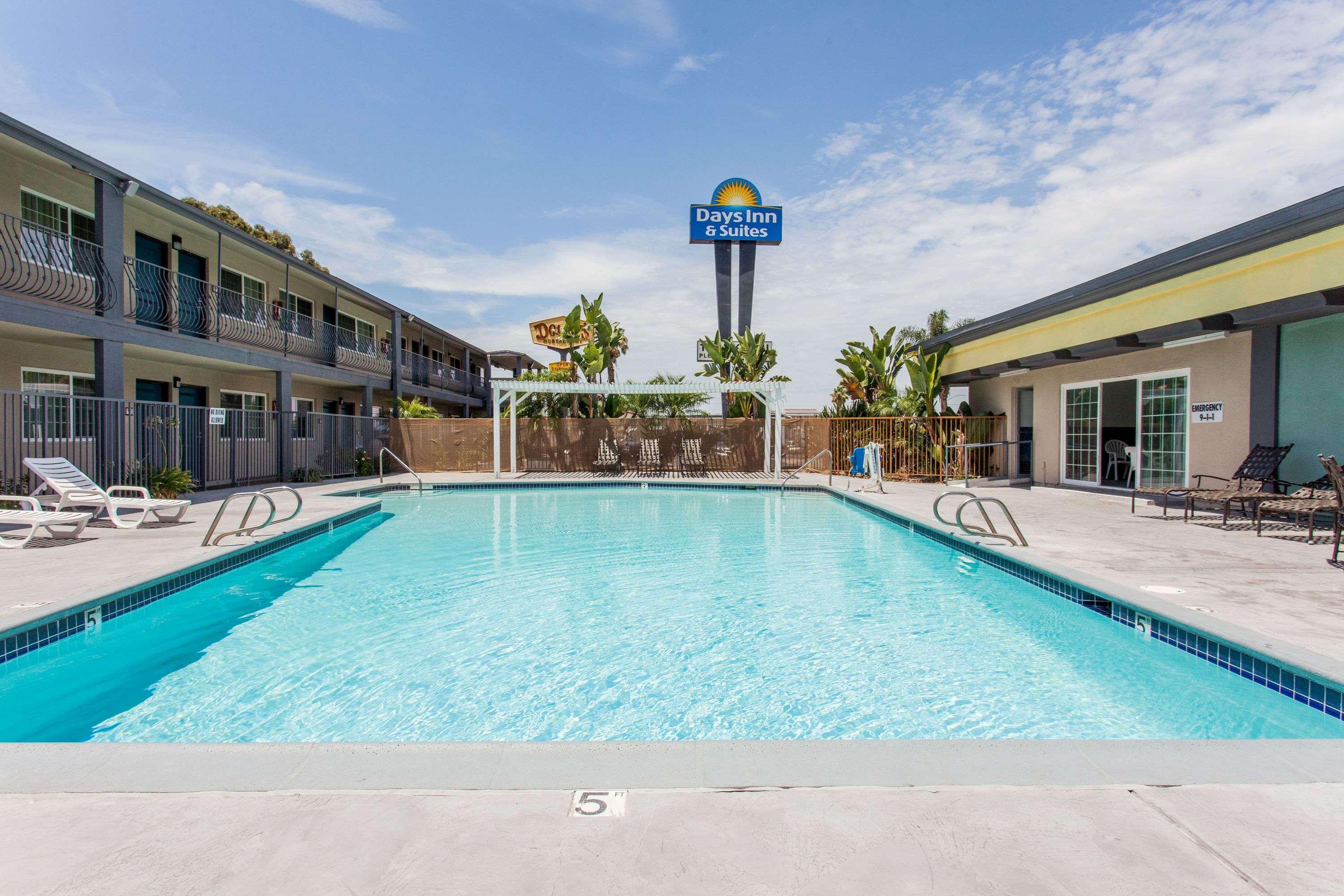 Days Inn By Wyndham San Diego-East/El Cajon Bagian luar foto