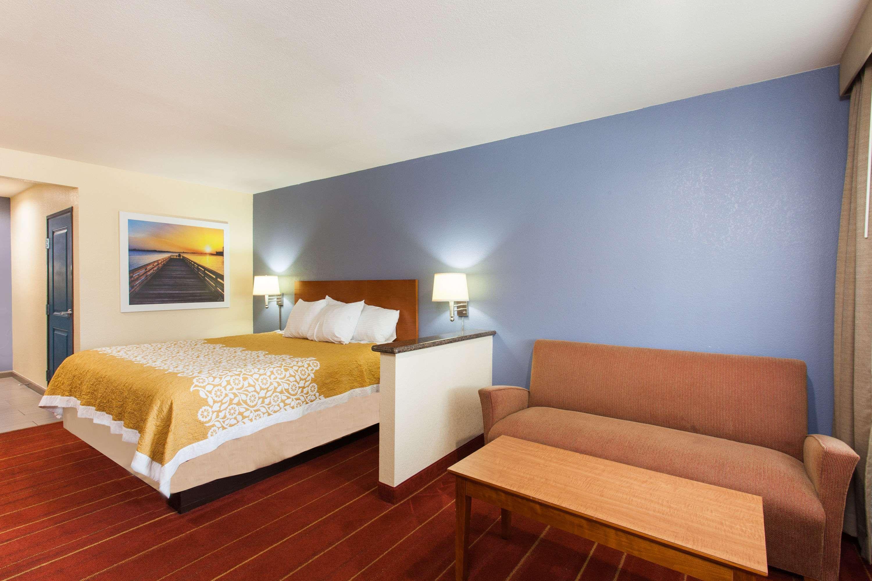 Days Inn By Wyndham San Diego-East/El Cajon Bagian luar foto