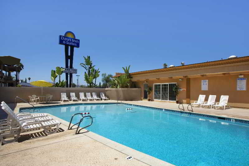 Days Inn By Wyndham San Diego-East/El Cajon Bagian luar foto